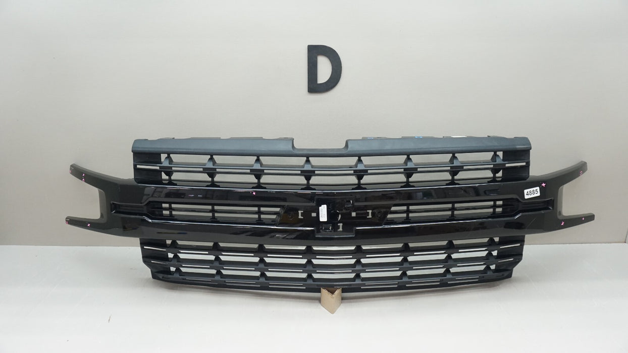 2019-2021 CHEVROLET SILVERADO 1500 FRONT CENTER GRILLE GRILL OEM 84128450