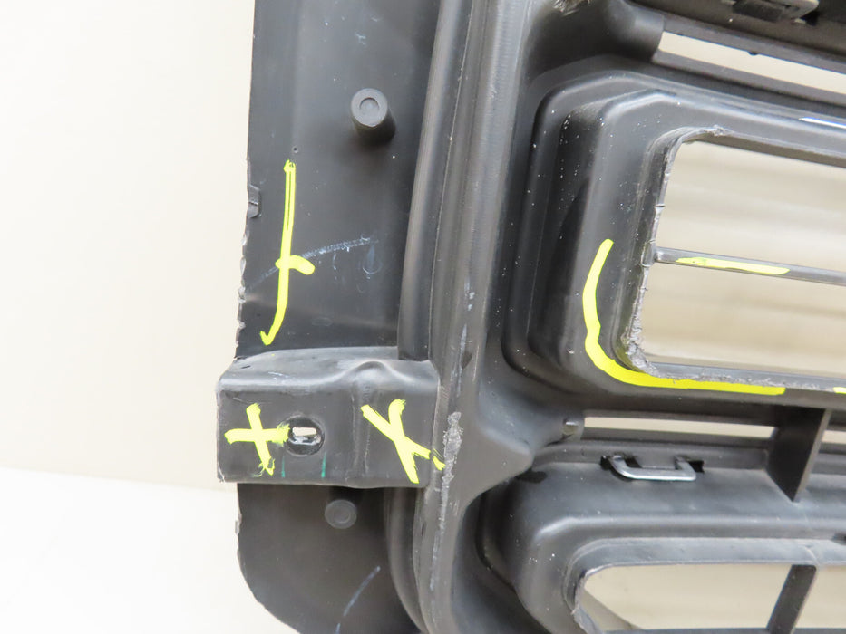 2015-2020 GMC YUKON XL FRONT RADIATOR GRILLE GRILL  OEM