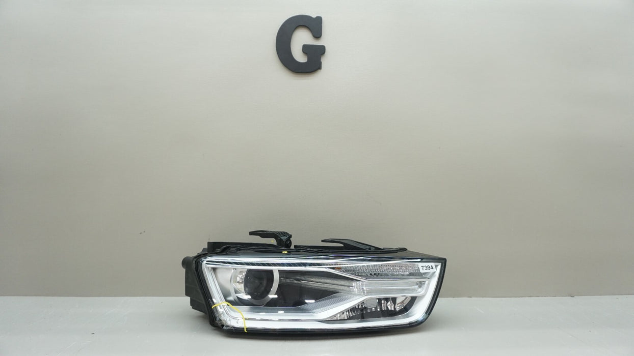 2016-2018 AUDI Q3 RIGHT PASSENGER SIDE XENON HEADLIGHT HEADLAMP W/O BALLAST OEM