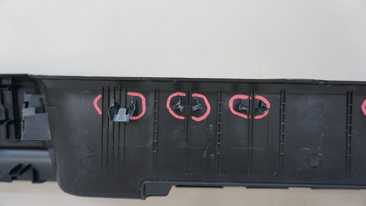 2019-2022 GMC SIERRA REAR BUMPER FACIA STEP PAD COVER OEM 84564764