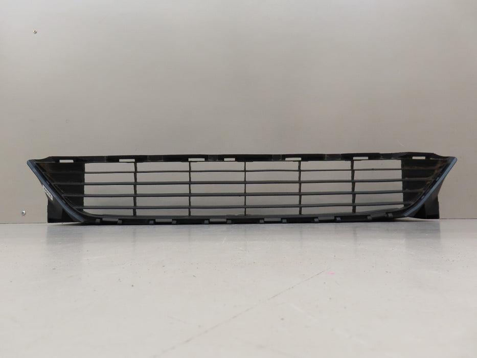 2015-2017 TOYOTA PRIUS C FRONT LOWER BUMPER GRILL GRILLE OEM