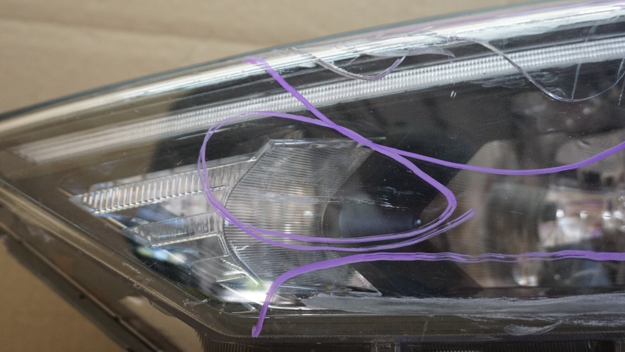 2019-2021 HYUNDAI TUCSON FRONT LEFT DRIVER SIDE HEADLIGHT HEAD HALOGEN LAMP OEM