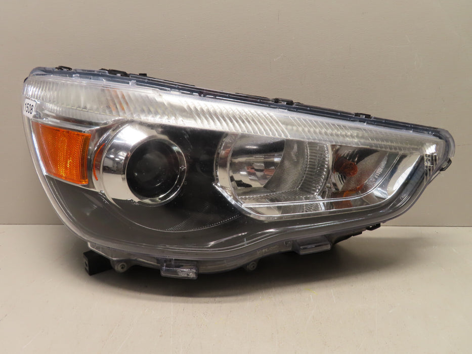 2011 - 2019 MITSUBISHI OUTLANDER RIGHT PASSENGER HEADLIGHT LAMP HALOGEN OEM