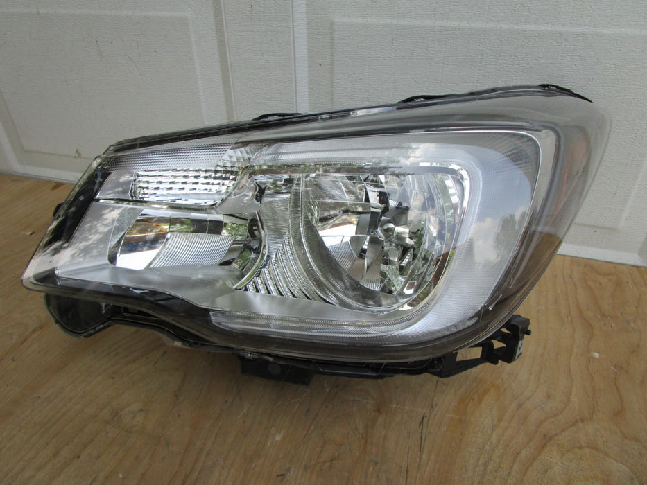 2017 17 SUBARU FORESTER FRONT LEFT HEADLIGHT OEM