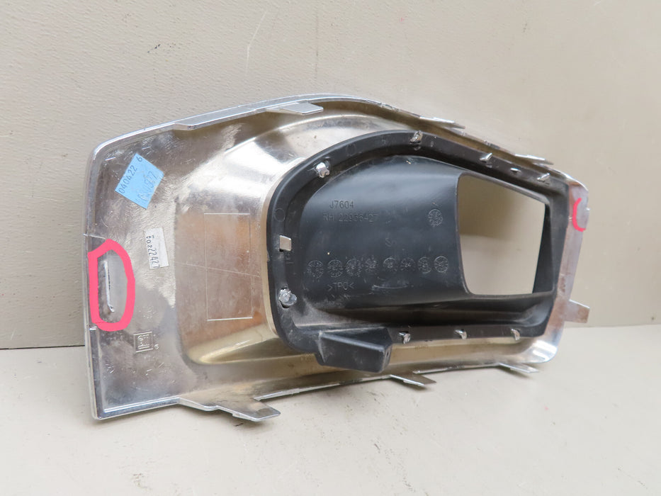 2015-2020 GMC YUKON XL YUKON FRONT RIGHT PASSENGER FOG LIGHT COVER OEM