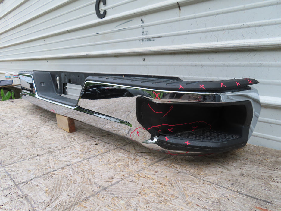 2019-2022 CHEVROLET SILVERADO GMC SIERRA 2500-3500 REAR BUMPER COVER OEM
