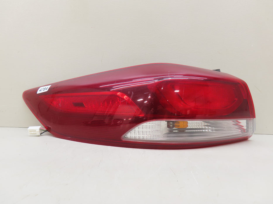 2017-2018 HYUNDAI ELANTRA REAR LEFT DRIVER SIDE OUTER TAIL LIGHT OEM 92401-F20