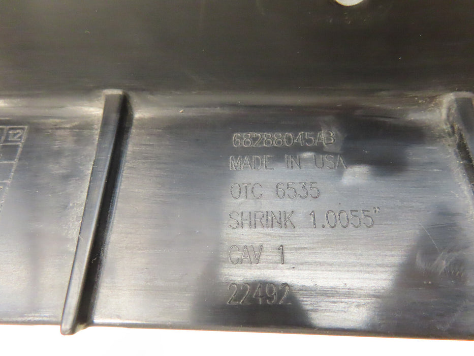 2019-2022 JEEP CHEROKEE FRONT BUMPER CENTER LOWER GRILLE GRILL OEM 68288045AB