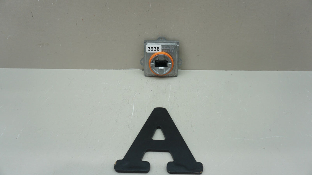 2014-2020 JEEP GRAND CHEROKEE LEFT DRIVER SIDE HEADLIGHT CONTROL MODULE OEM