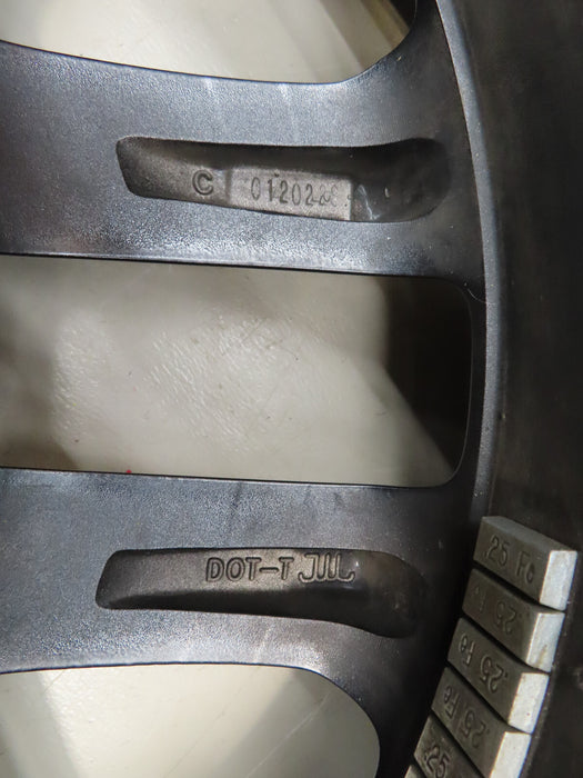 2016 2017 2018 2019 2020 2021 JEEP GRAND CHEROKEE 18X8.0 J 56.4MM RIM W/TIRE OEM