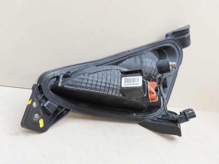 2019-2021 KIA FORTE FRONT RIGHT FOG LIGHT OEM 92306-M70