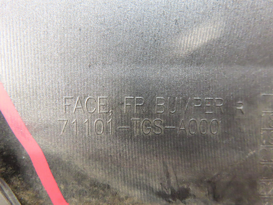 2019-2021 HONDA PASSPORT FRONT RIGHT PASSENGER SIDE BUMPER COVER END CAP OEM