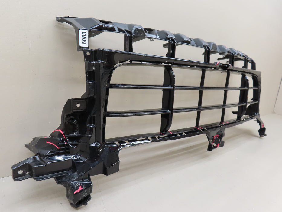 2019-2022 PORSCHE CAYENNE TURBO FRONT CENTER RADIATOR GRILLE GRILL OEM 9Y0807683