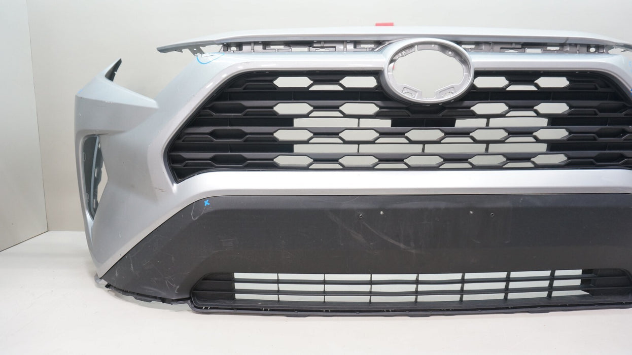 2019-2021 TOYOTA RAV4 FRONT BUMPER COVER PANEL WITH GRILLE OEM