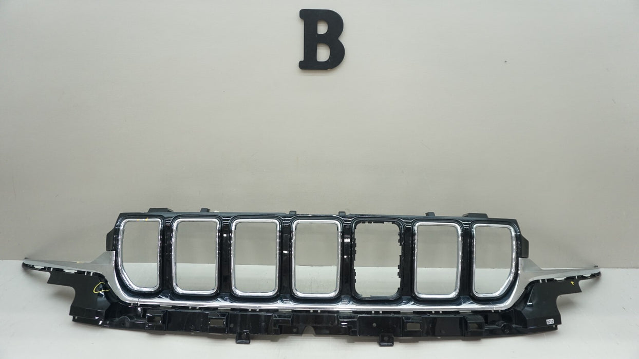 2021-2024 JEEP GRAND CHEROKEE FRONT RADIATOR GRILLE GRILL 7CV95TRMA OEM