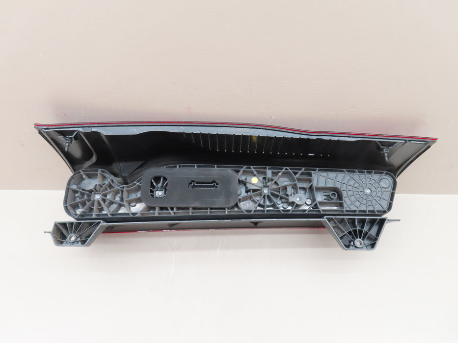 2019-2021 MERCEDES SPRINTER 1500-3500 REAR RIGHT PASSENGER LED TAIL LIGHT OEM