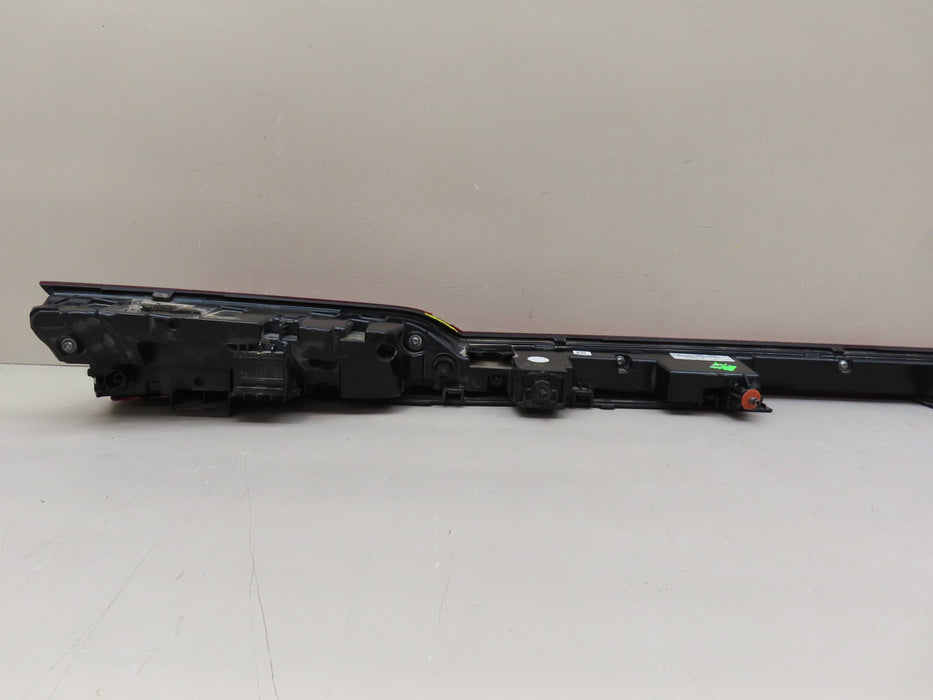 2019-2021 AUDI E-TRON REAR CENTER TRUNK TAIL LIGHT OEM