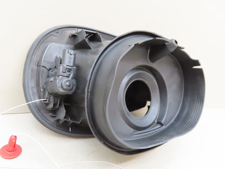 2015-2024 PORSCHE MACAN FUEL FILLER HOUSING OEM