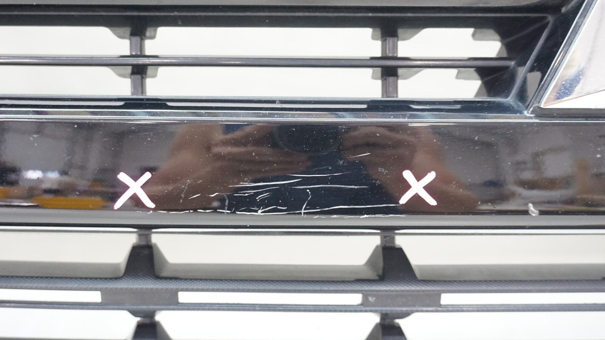 2019-2021 CHEVROLET SILVERADO 1500 FRONT CENTER RADIATOR GRILLE OEM 84128450