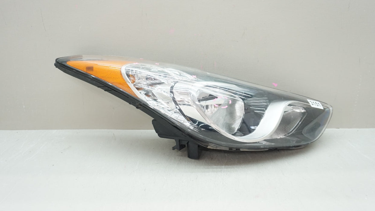 2011-2013 HYUNDAI ELANTRA FRONT RIGHT PASSENGER SIDE HEADLIGHT HALOGEN OEM