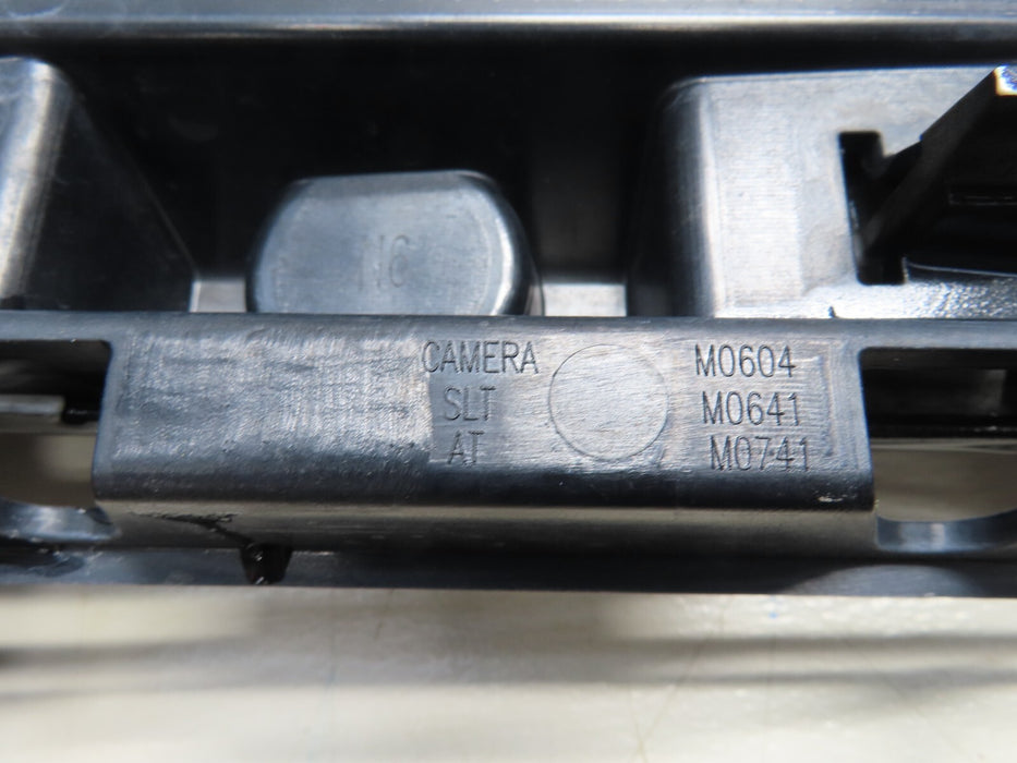 2019-2021 GMC SIERRA 1500 SLT FRONT BUMPER GRILLE GRILL W/ EMBLEM OEM 84699829