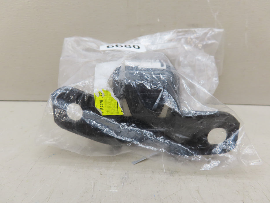 GENUINE MAZDA HINGES OEM D461-59-210B / KD53-58-210A
