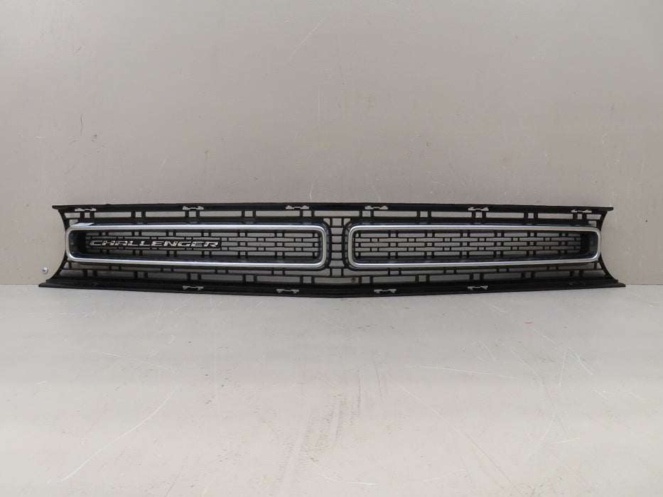 2015-2019 DODGE CHALLENGER FRONT UPPER RADIATOR GRILLE GRILL OEM 9403971