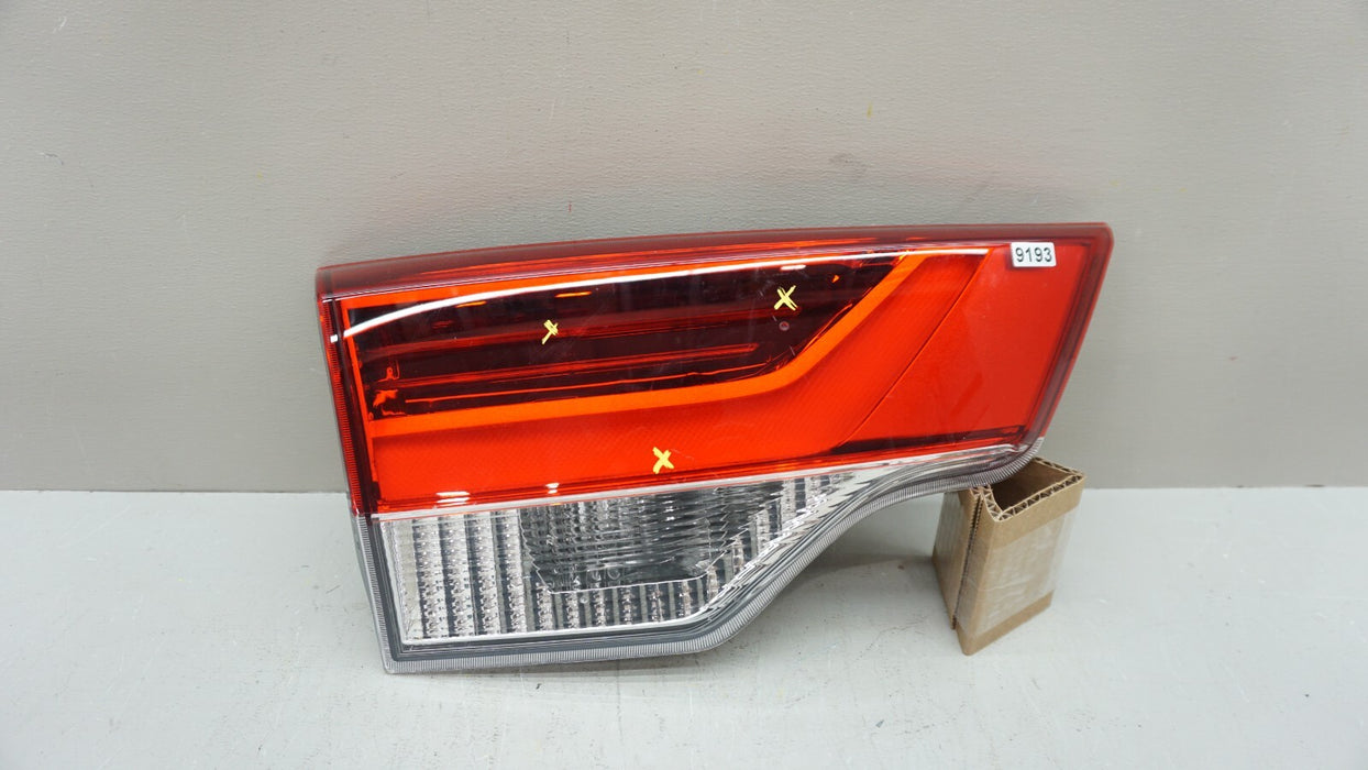 2017-2019 TOYOTA HIGHLANDER LEFT DRIVERS SIDE INNER TAIL LIGHT OEM 17 18 19