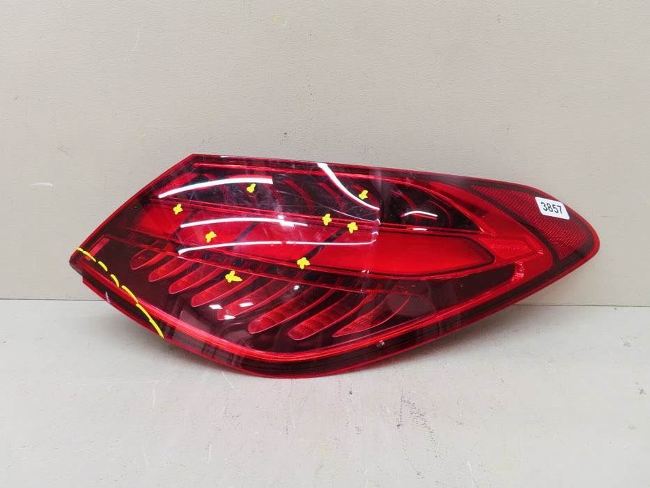 2022 2023 MERCEDES-BENZ C300 REAR RIGHT PASSENGER TAIL LIGHT LED OEM A2069063800