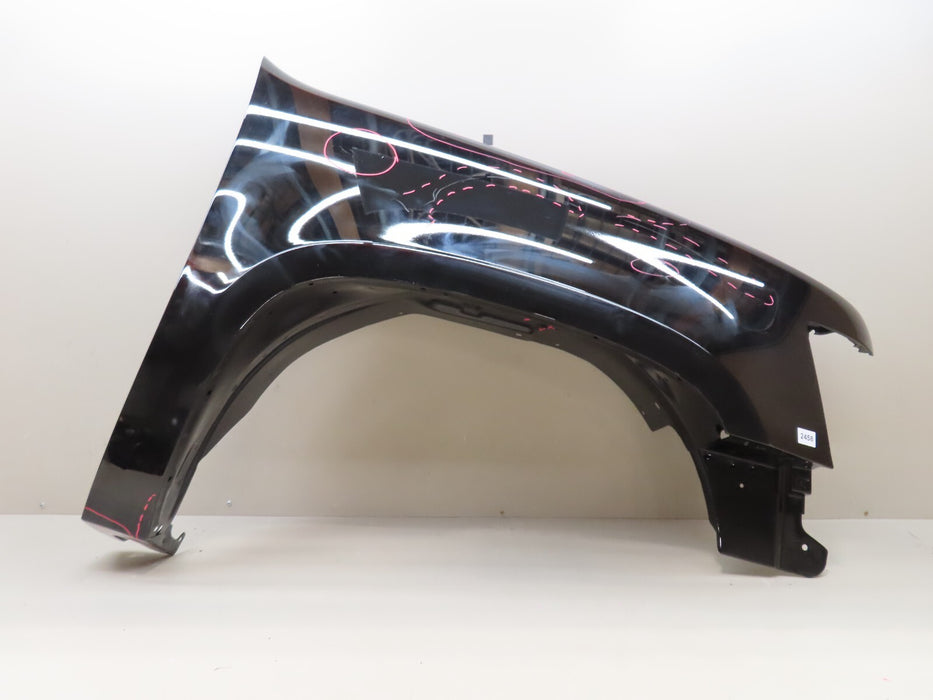2007-2013 CHEVROLET AVALANCHE SUBURBAN TAHOE FRONT RIGHT PASSENGER FENDER OEM