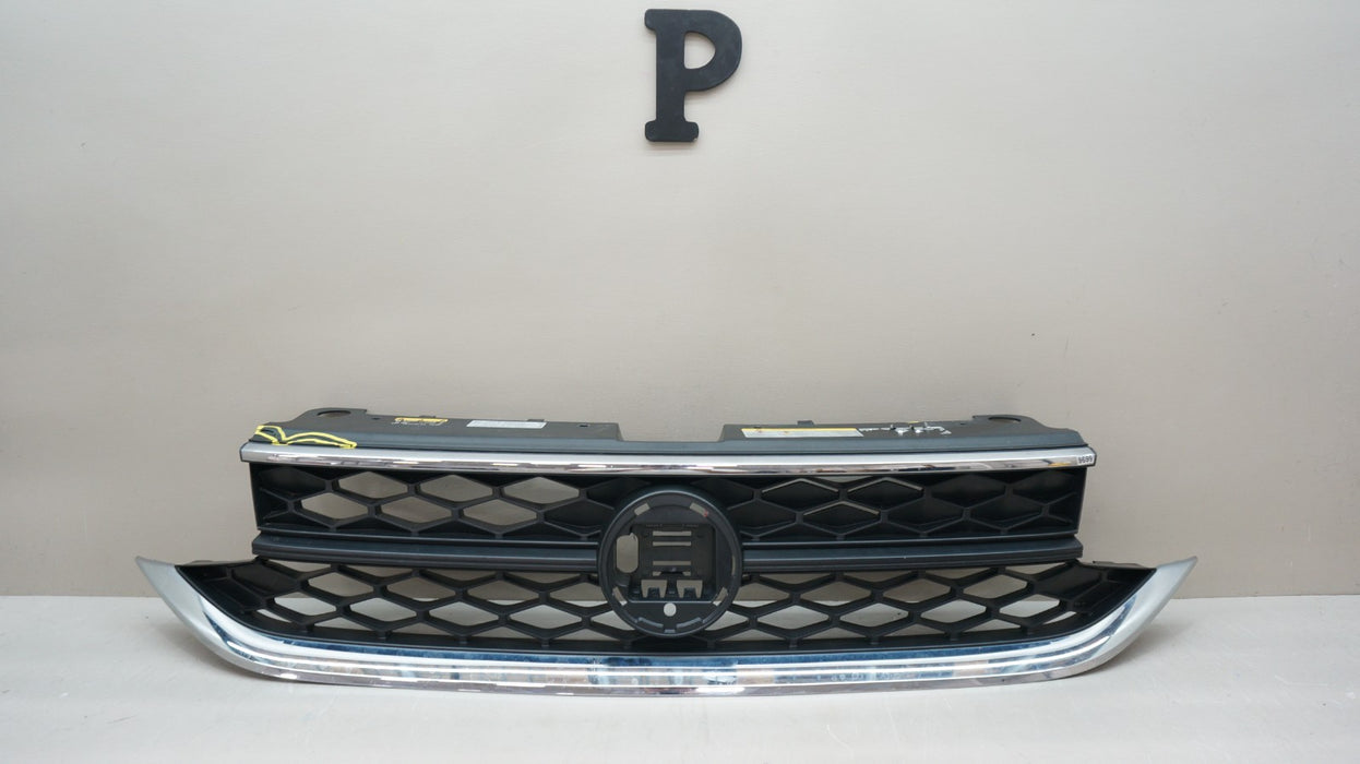 2022-2024 VOLKSWAGEN TAOS FRONT BUMPER RADIATOR GRILLE OEM 2GJ853651