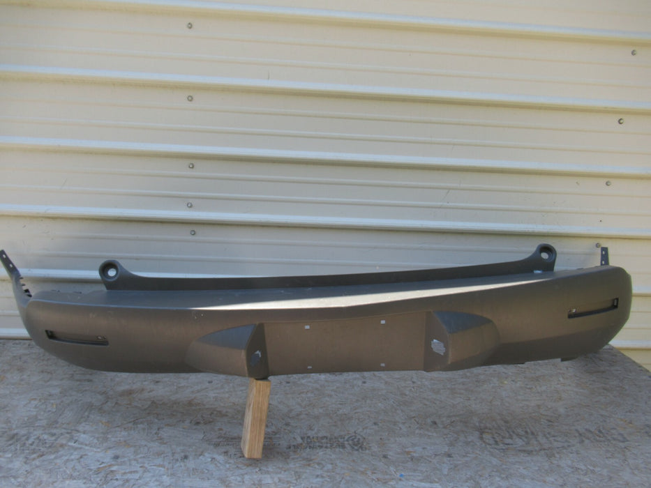 2009-2012 CHEVROLET TRAVERSE REAR BUMPER COVER 20969815 OEM