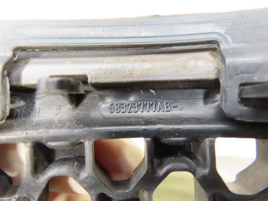 2019-2022 JEEP CHEROKEE FRONT RADIATOR GRILL GRILLE INSERT # 3 OEM