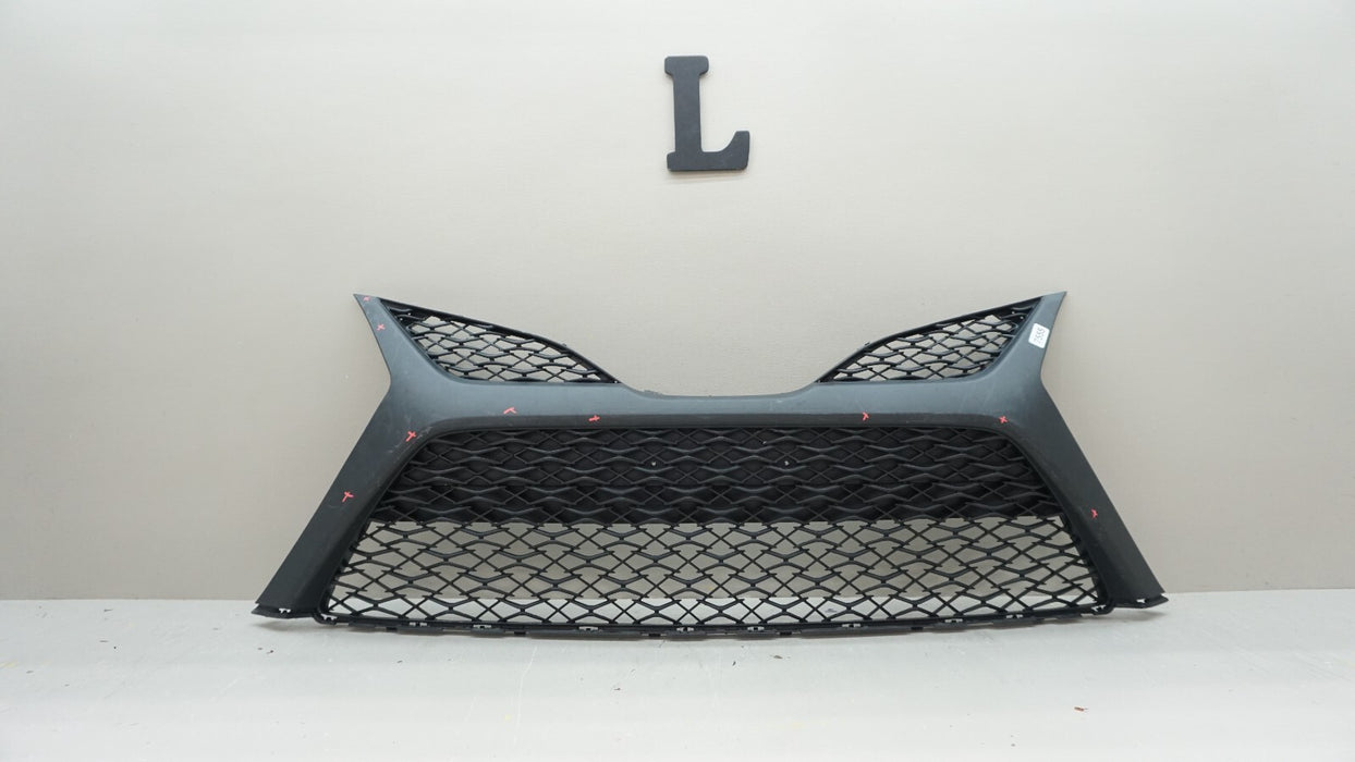 2018-2020 TOYOTA CAMRY SE XSE FRONT LOWER RADIATOR GRILLE GRILL OEM 53113-06130