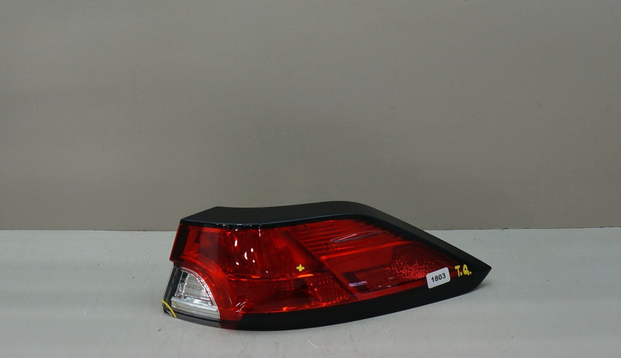 2022-2024 TOYOTA COROLLA CROSS REAR RIGHT PASSENGER SIDE LED TAIL LIGHT OEM