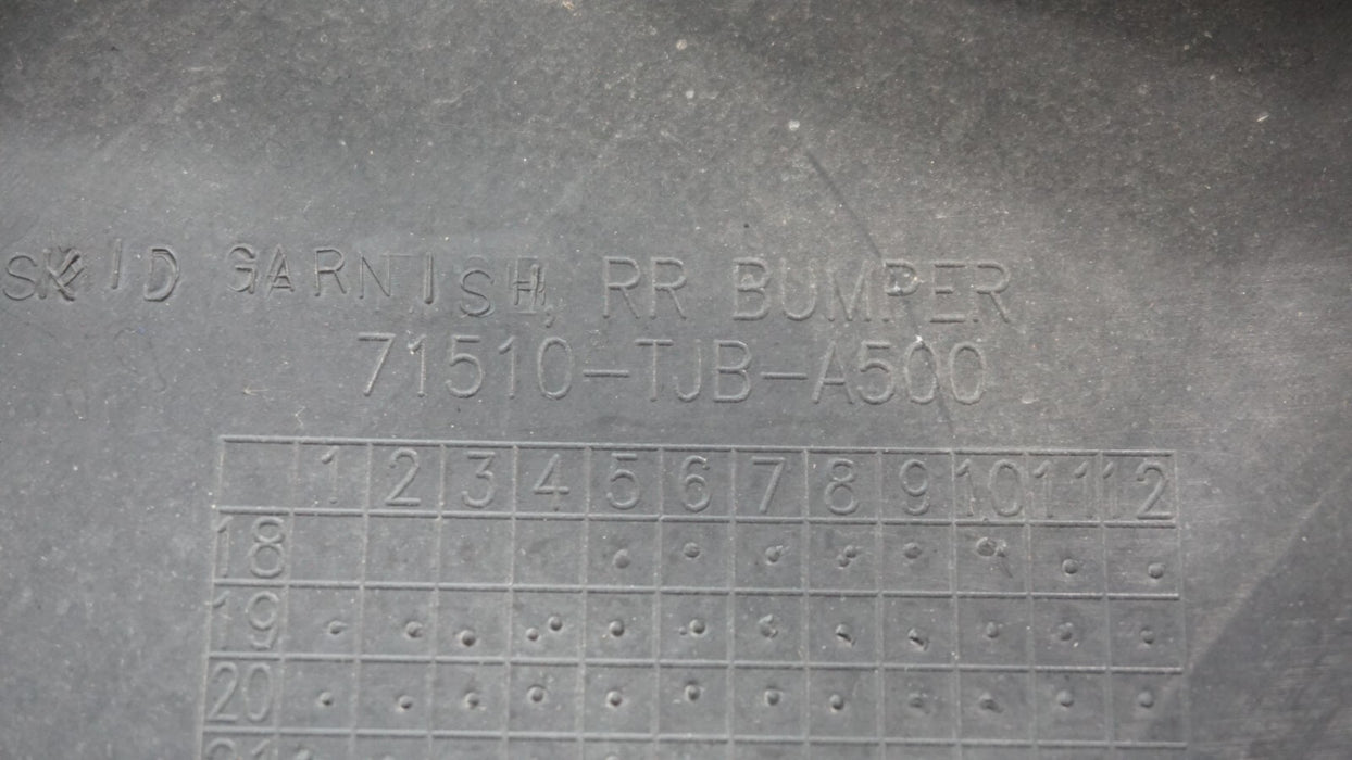 2019-2021 ACURA RDX REAR LOWER BUMPER VALANCE SKID PANEL OEM 71510-TJB