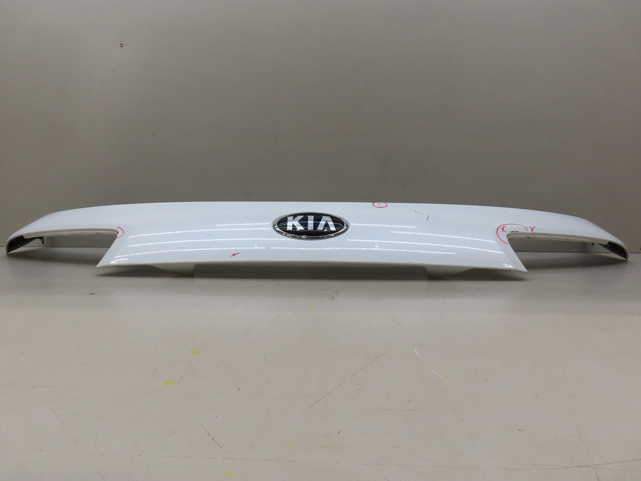 2016 2017 2018 2019 2020 KIA SORENTO REAR LIFTGATE GARNISH UPPER MOLDING OEM
