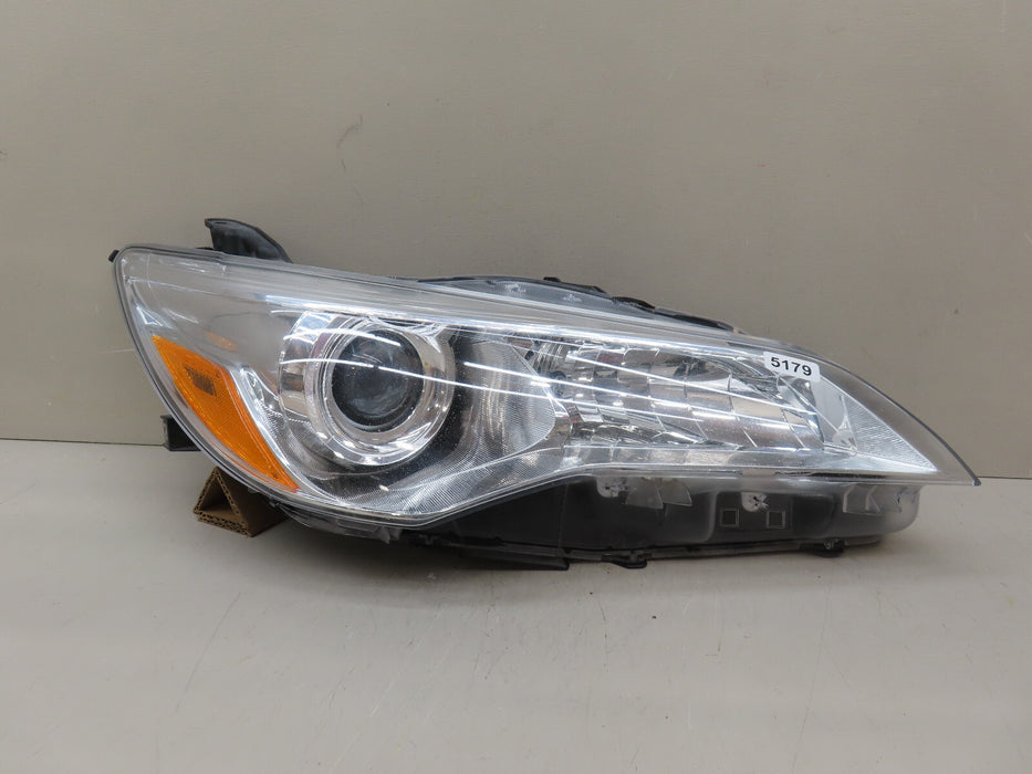 2015-2017 TOYOTA CAMRY FRONT RIGHT PASSENGER HEADLIGHT HALOGEN OEM