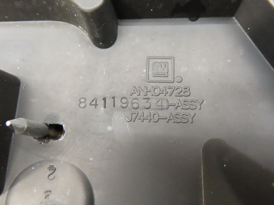 2015-2020 GMC YUKON XL FRONT RADIATOR GRILLE GRILL  OEM