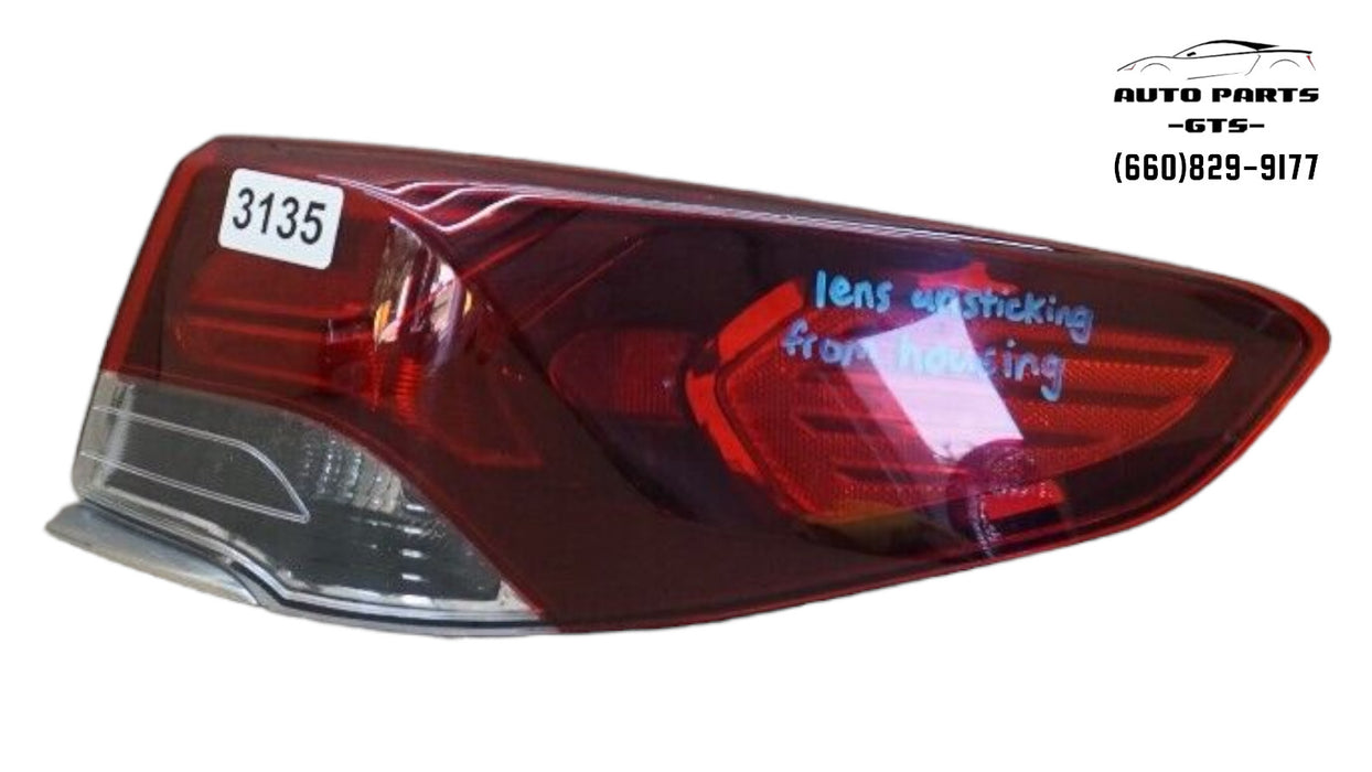 2018-2019 HYUNDAI SONATA REAR RIGHT PASSENGER SIDE OUTER TAIL LIGHT OEM 18 19