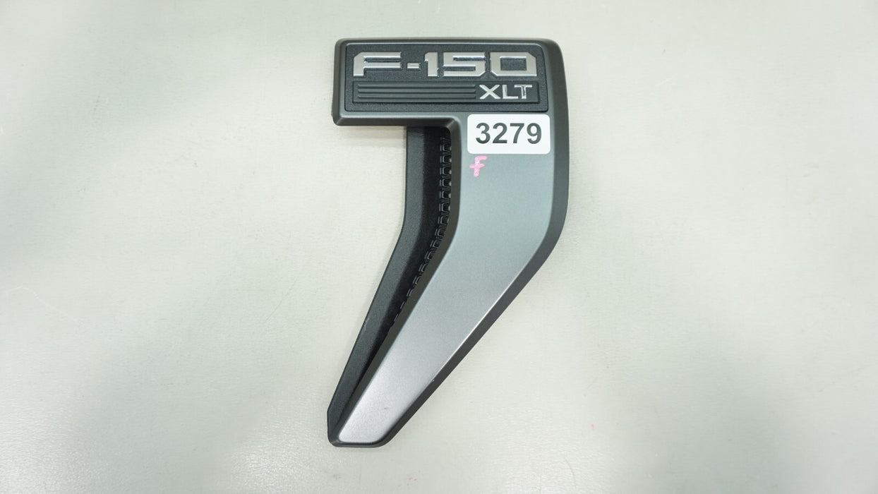 2021-2023 FORD F150 F-150 XLT RIGHT PASSENGER FENDER VENT EMBLEM OEM ML34-16B114
