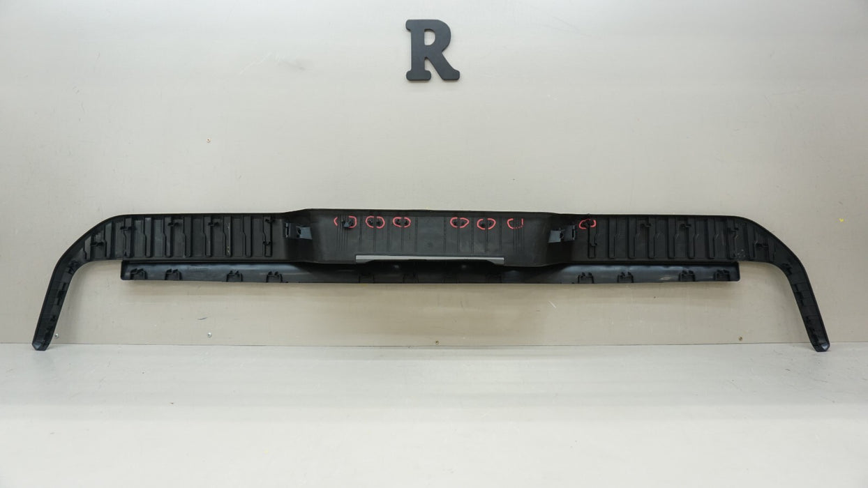 2019-2022 GMC SIERRA REAR BUMPER FACIA STEP PAD COVER OEM 84564764