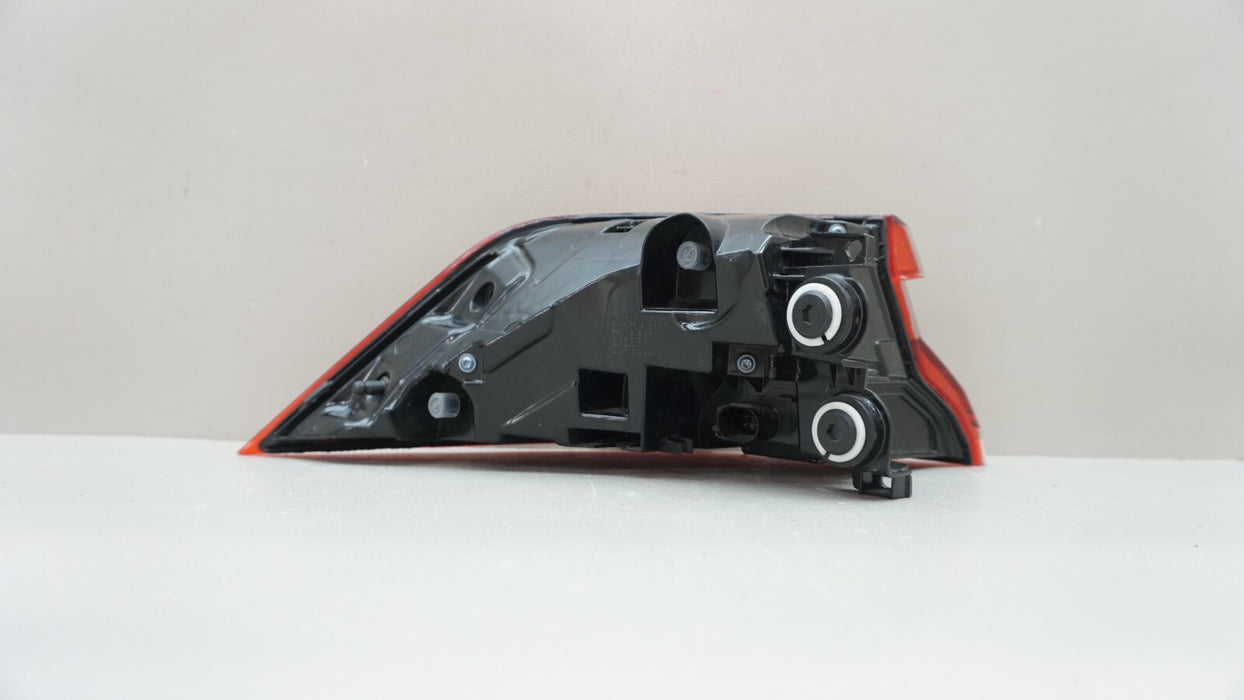 2019-2021 AUDI Q8 REAR RH RIGHT PASSENGER SIDE OUTER TAIKL LIGHT OEM