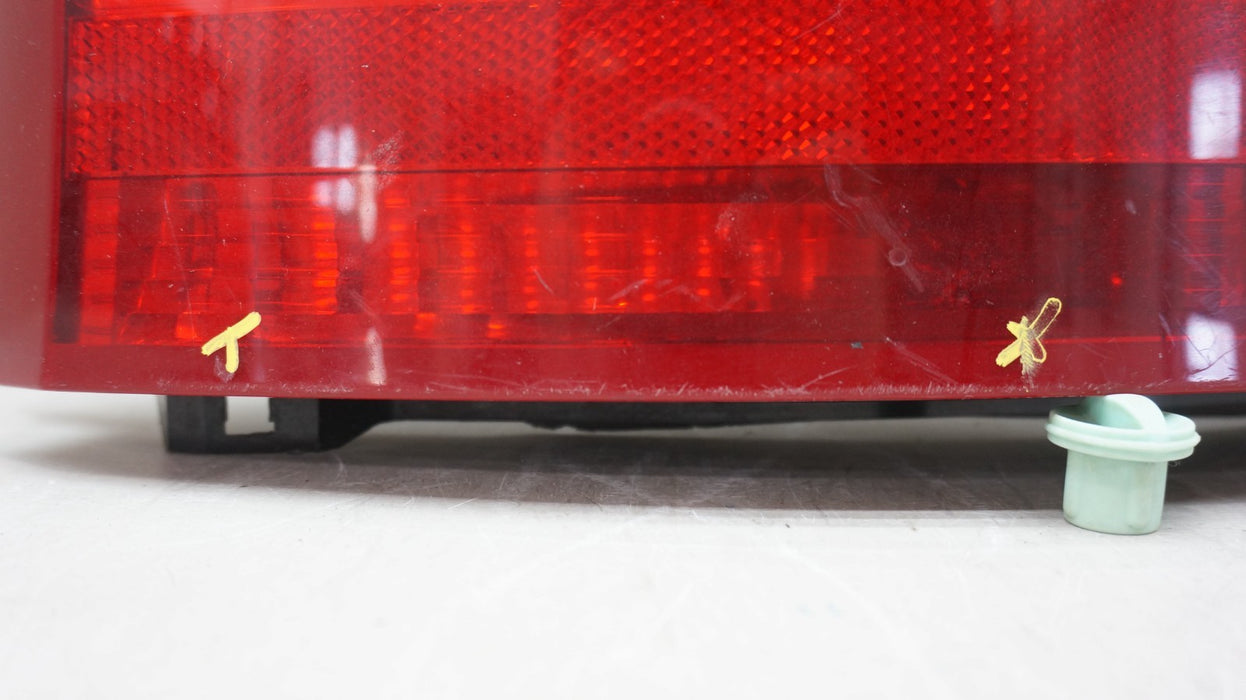 2011-2018 VOLVO S60 REAR RIGHT PASSENGER SIDE TAIL LIGHT OEM