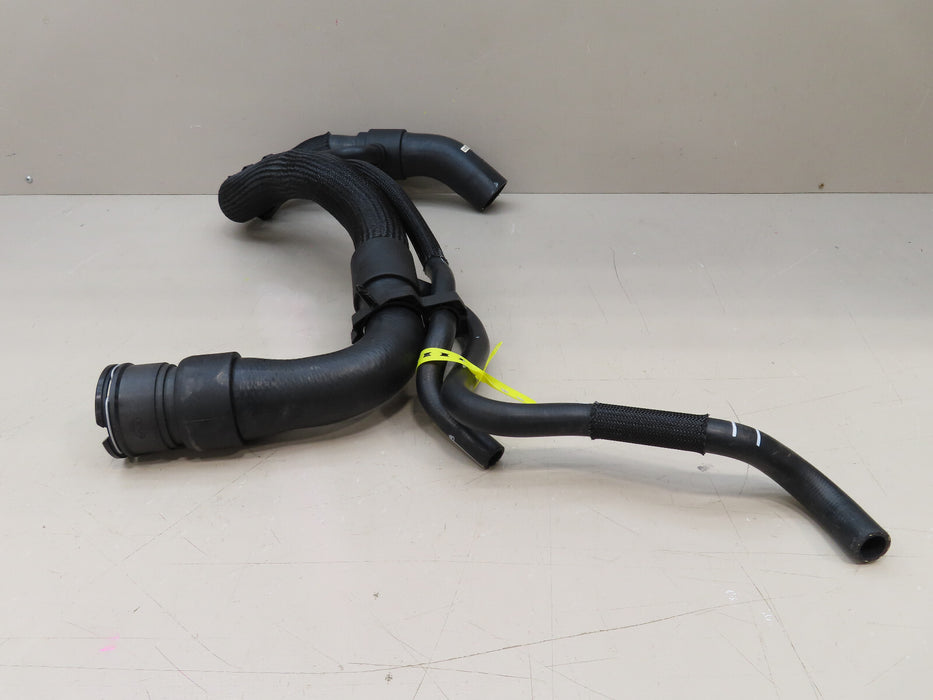 2011-2014 CHEVROLET SILVERADO-SIERRA 2500 3500 LOWER RADIATOR OUTLET HOSE OEM