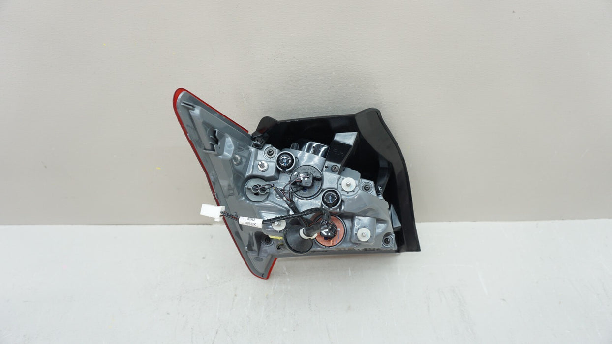 2021-2023 HYUNDAI ELANTRA REAR RH RIGHT PASSENGER SIDE OUTER TAIL LIGHT OEM