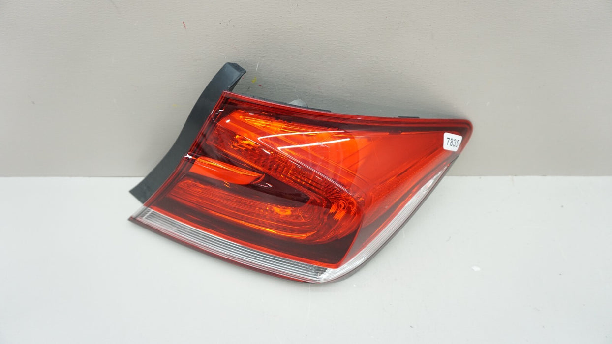 2013-2015 HONDA CIVIC SEDAN RIGHT PASSENGER SIDE HALOGEN TAIL LIGHT OEM 13 14 15