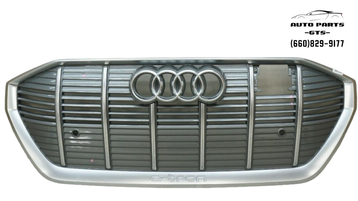2019-2021 AUDI E-TRON QUATTRO FRONT BUMPER GRILLE GRILL W/ EMBLEM OEM 4KE853651