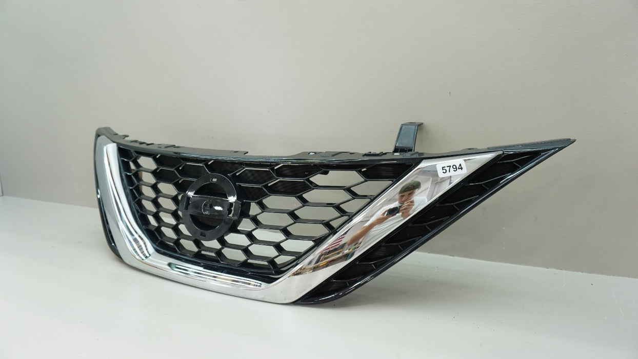 2016-2018 NISSAN SENTRA FRONT BUMPER CENTER GRILL GRILLE OEM 623103YU0A-G4