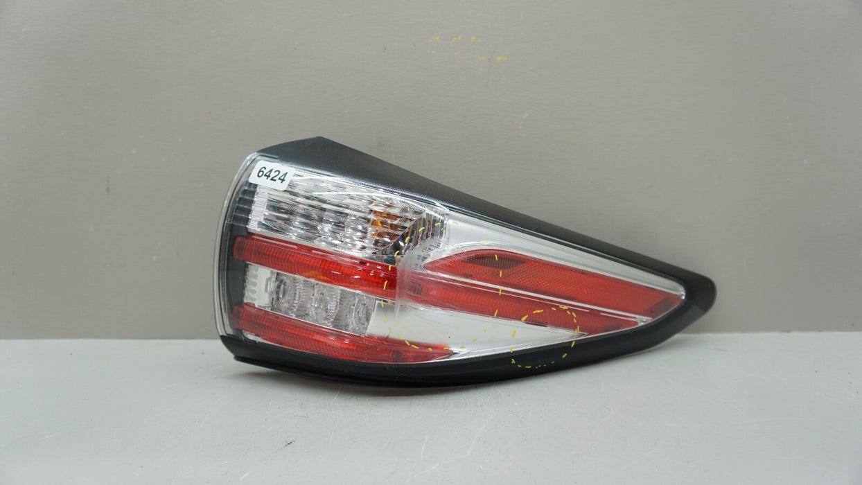 2015-2018 NISSAN MURANO REAR RH RIGHT PASSENGER SIDE TAIL LIGHT OEM